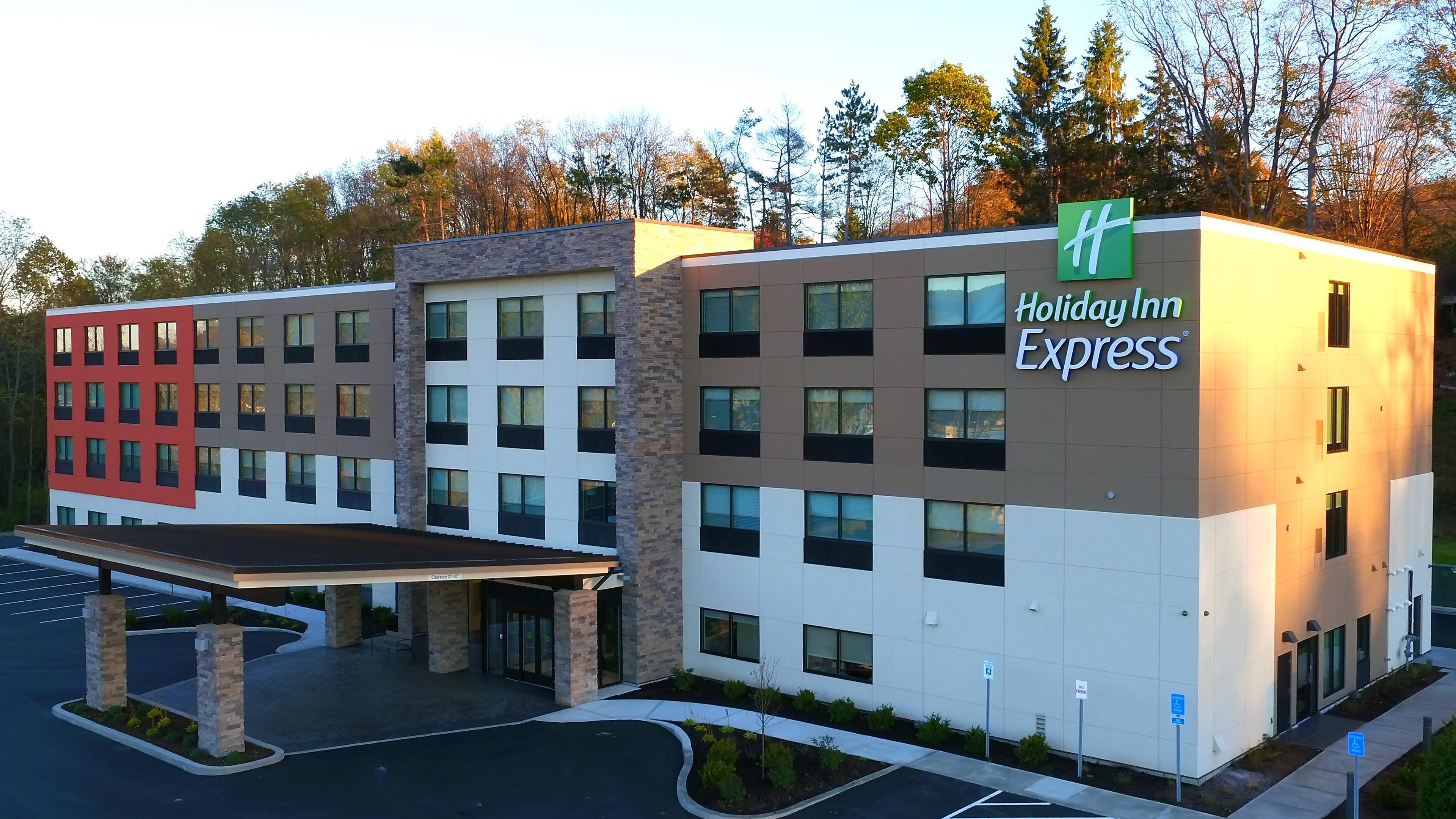 Holiday Inn Express Oneonta By Ihg Бингемтон Экстерьер фото