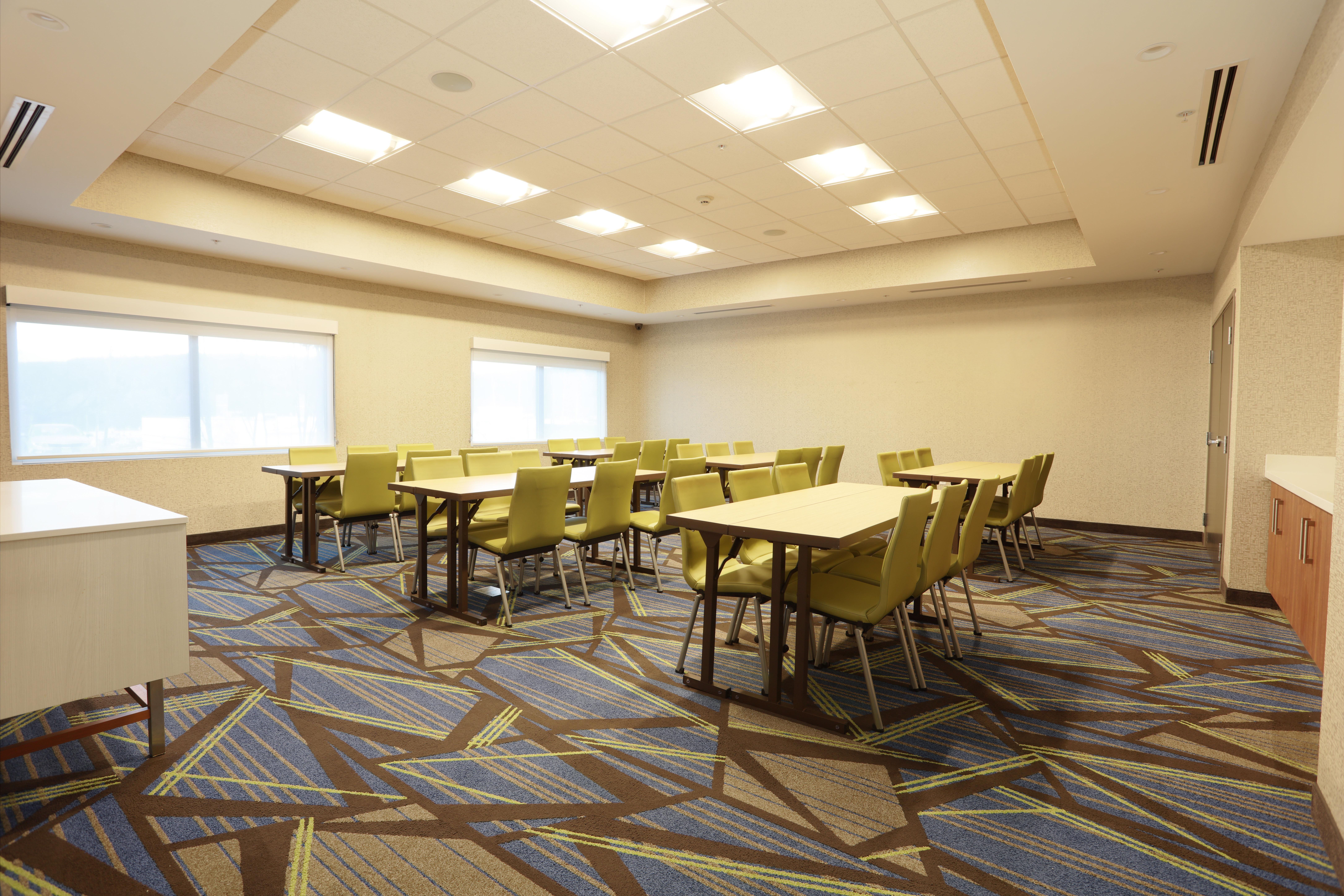 Holiday Inn Express Oneonta By Ihg Бингемтон Экстерьер фото