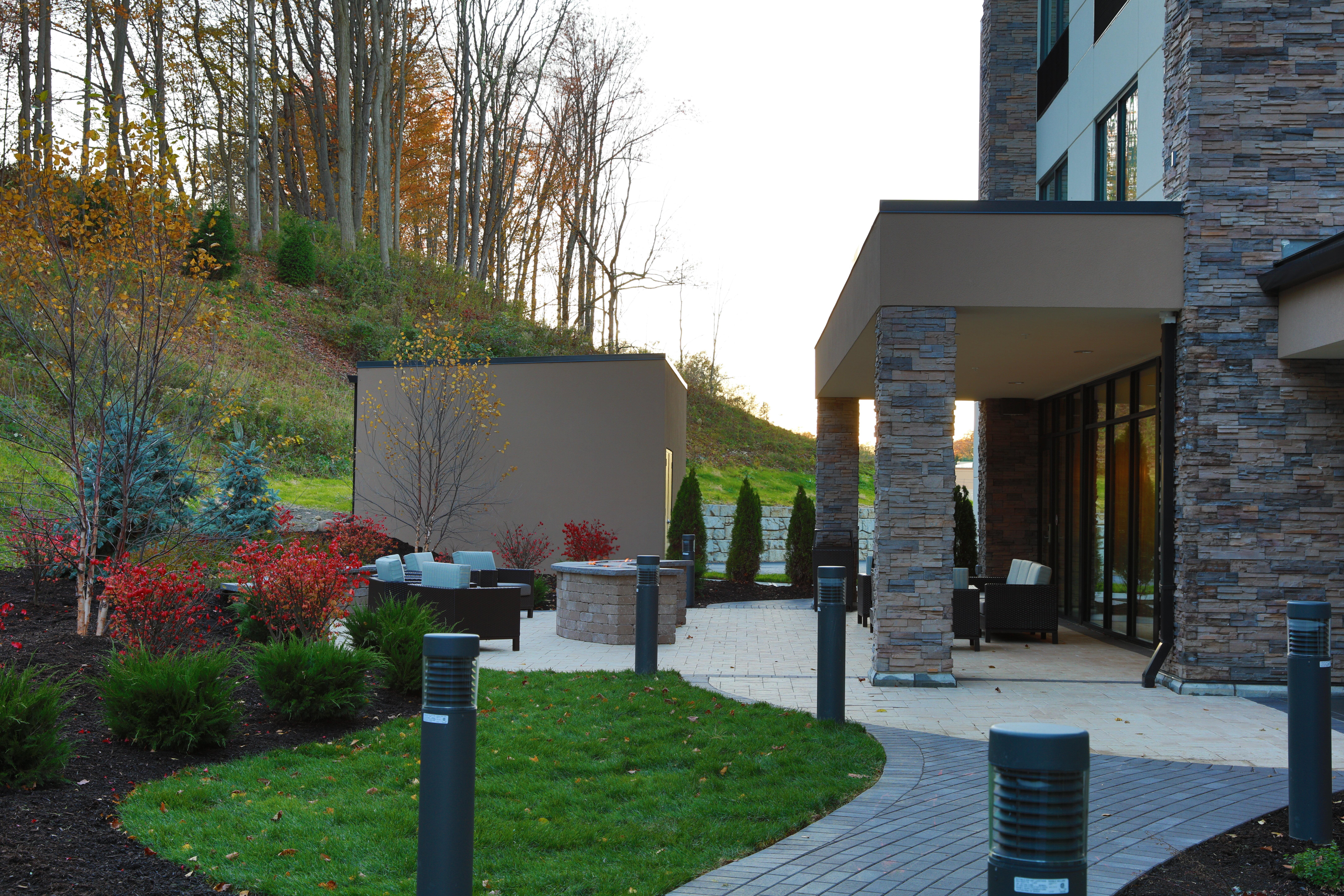 Holiday Inn Express Oneonta By Ihg Бингемтон Экстерьер фото