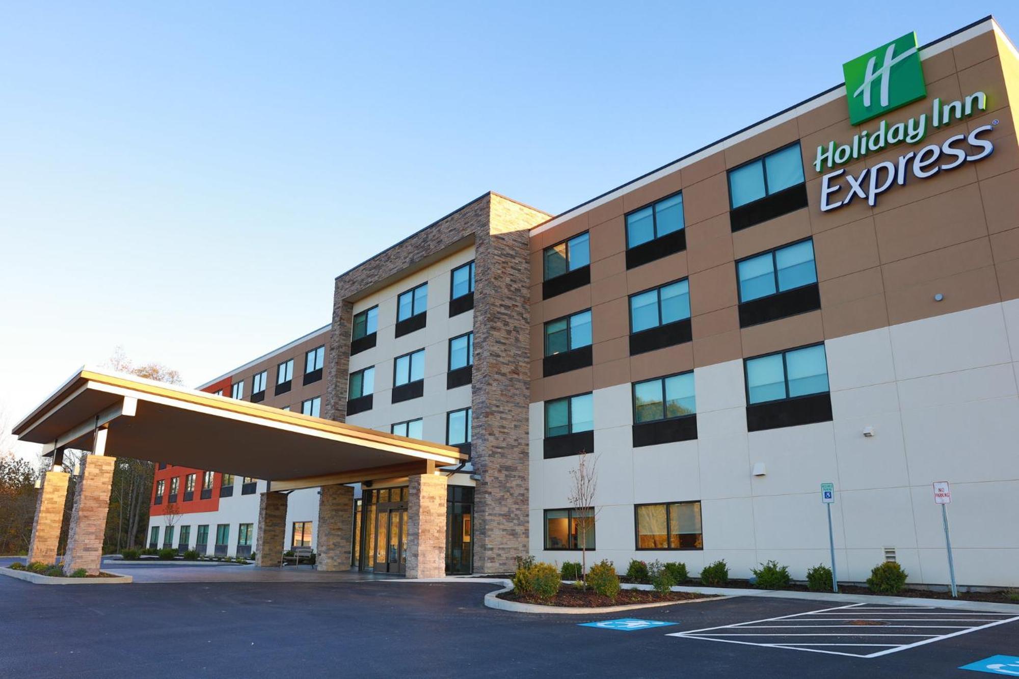 Holiday Inn Express Oneonta By Ihg Бингемтон Экстерьер фото