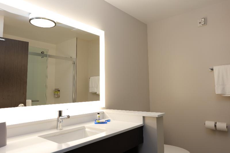 Holiday Inn Express Oneonta By Ihg Бингемтон Экстерьер фото